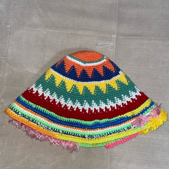 NWOT Multicolored Crotchet Cotton Blend Bucket type Hat - Picture 2 of 4